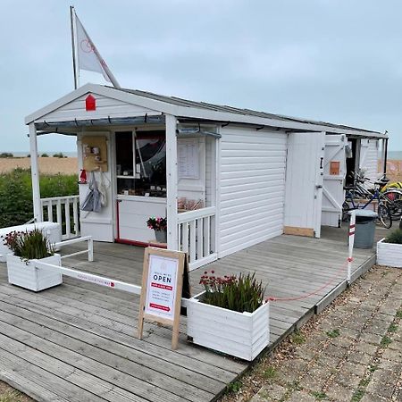 Front Line Chalet With Open Sea Views & Swimming Pool In Kingsdown No14 Villa Exterior photo