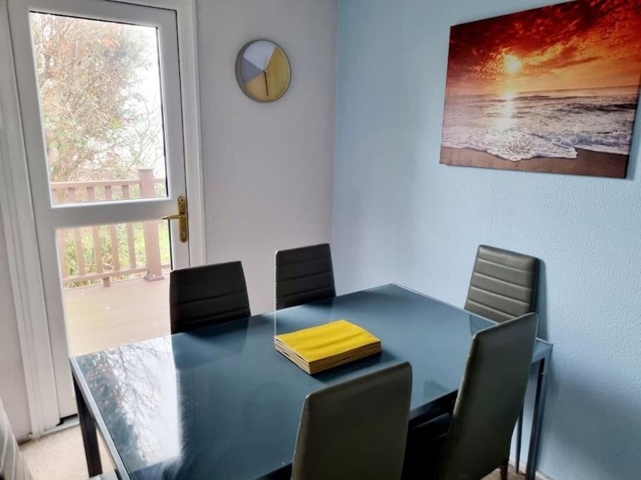 Front Line Chalet With Open Sea Views & Swimming Pool In Kingsdown No14 Villa Exterior photo