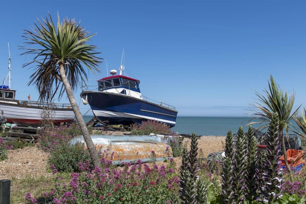 Front Line Chalet With Open Sea Views & Swimming Pool In Kingsdown No14 Villa Exterior photo